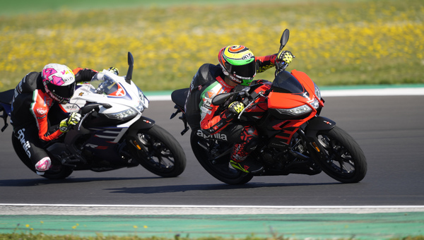 Aprilia-Tuono-125-blocco_3
