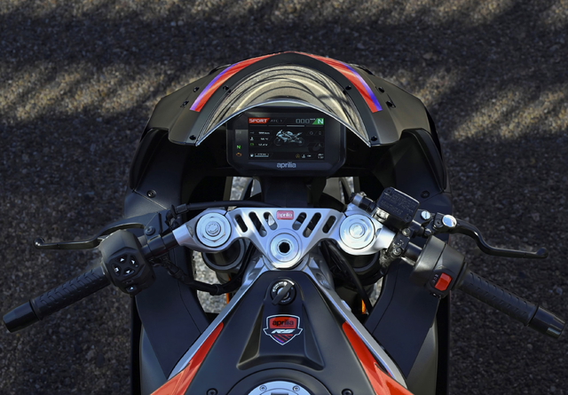 ML99 Concessionaria Roma | Aprilia rs 457 vista dettaglio