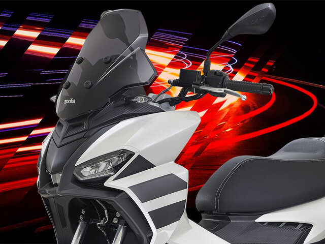 ML99 Concessionaria ufficiale Roma | Aprilia SR-GT vista frontale