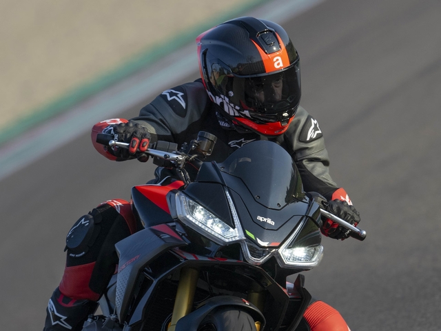 ML99 Concessionaria Roma | Aprilia Tuono 660 Factory vista dettaglio